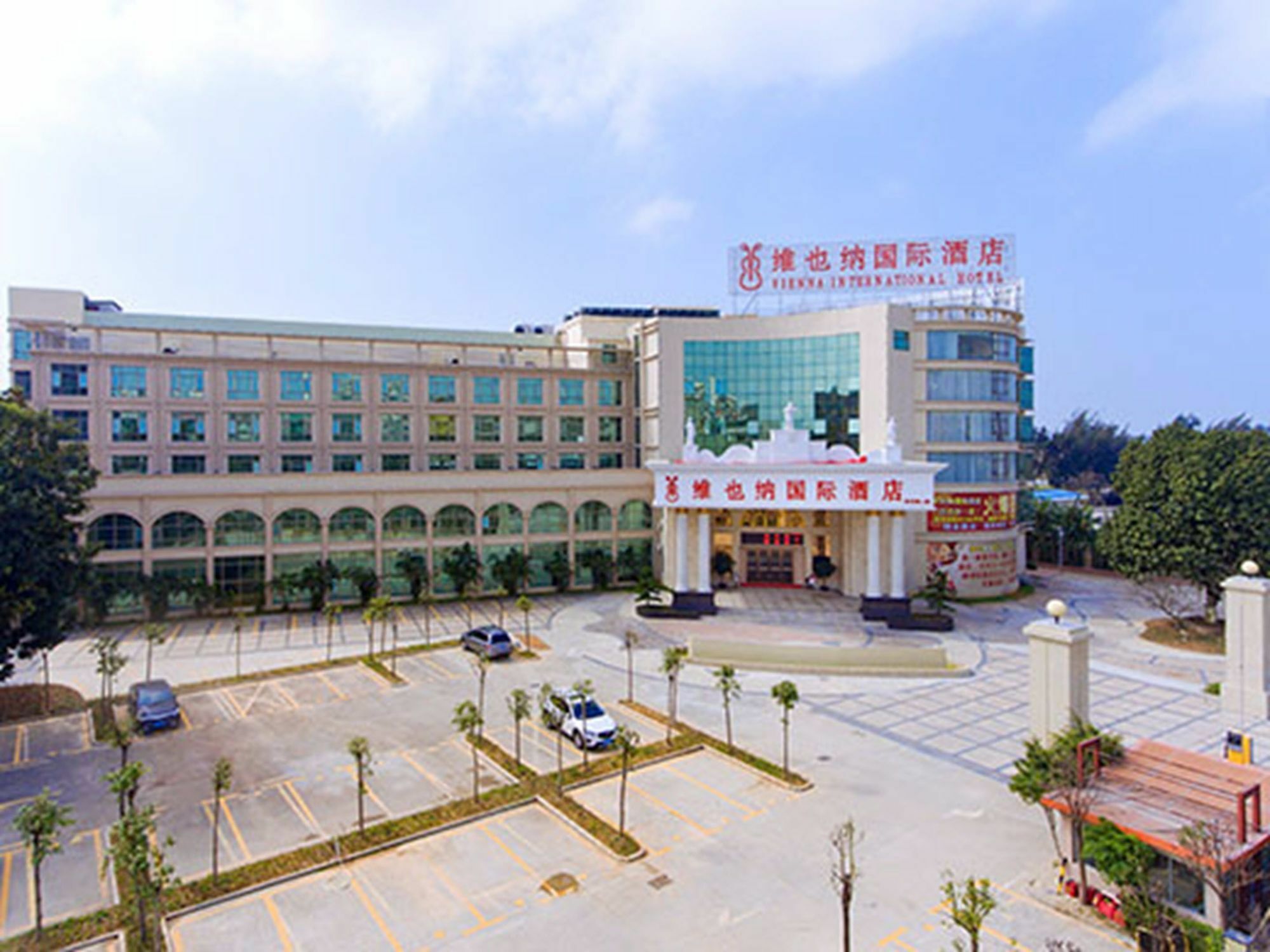 Vienna International Hotel Shajing Heyi Branch Shenzhen Exterior photo